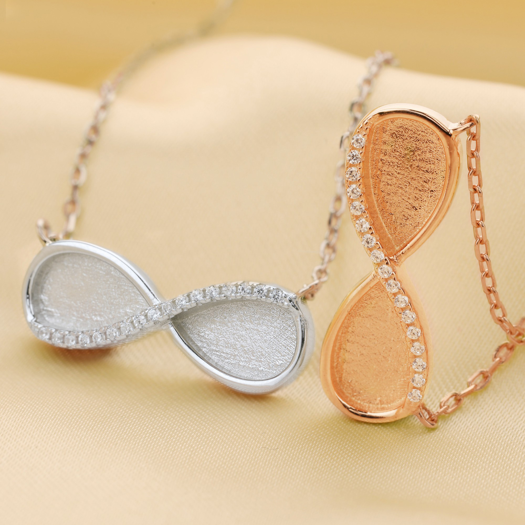 Keepsake Mother Milk Resin Inf - Bezels Set Pendant incelemesi ve fiyatı